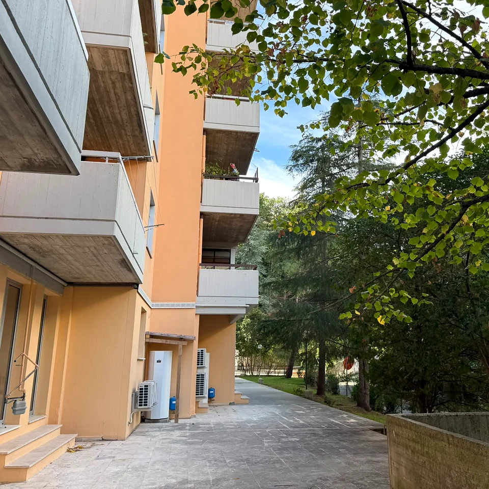 Ingresso degli appartamenti di Piceno Student 1 a Villa Pigna